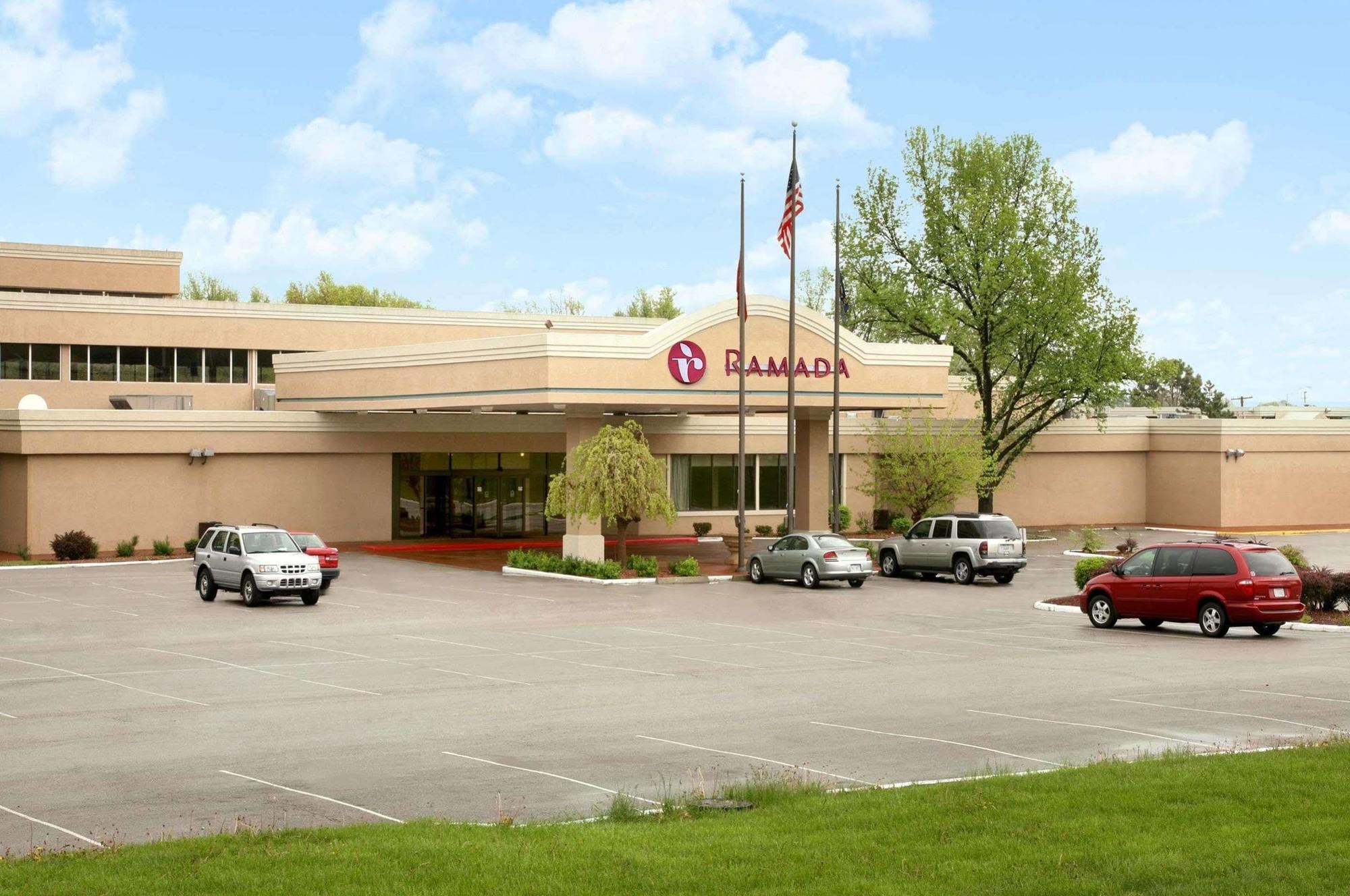 Ramada Overland Park Mission ภายนอก รูปภาพ